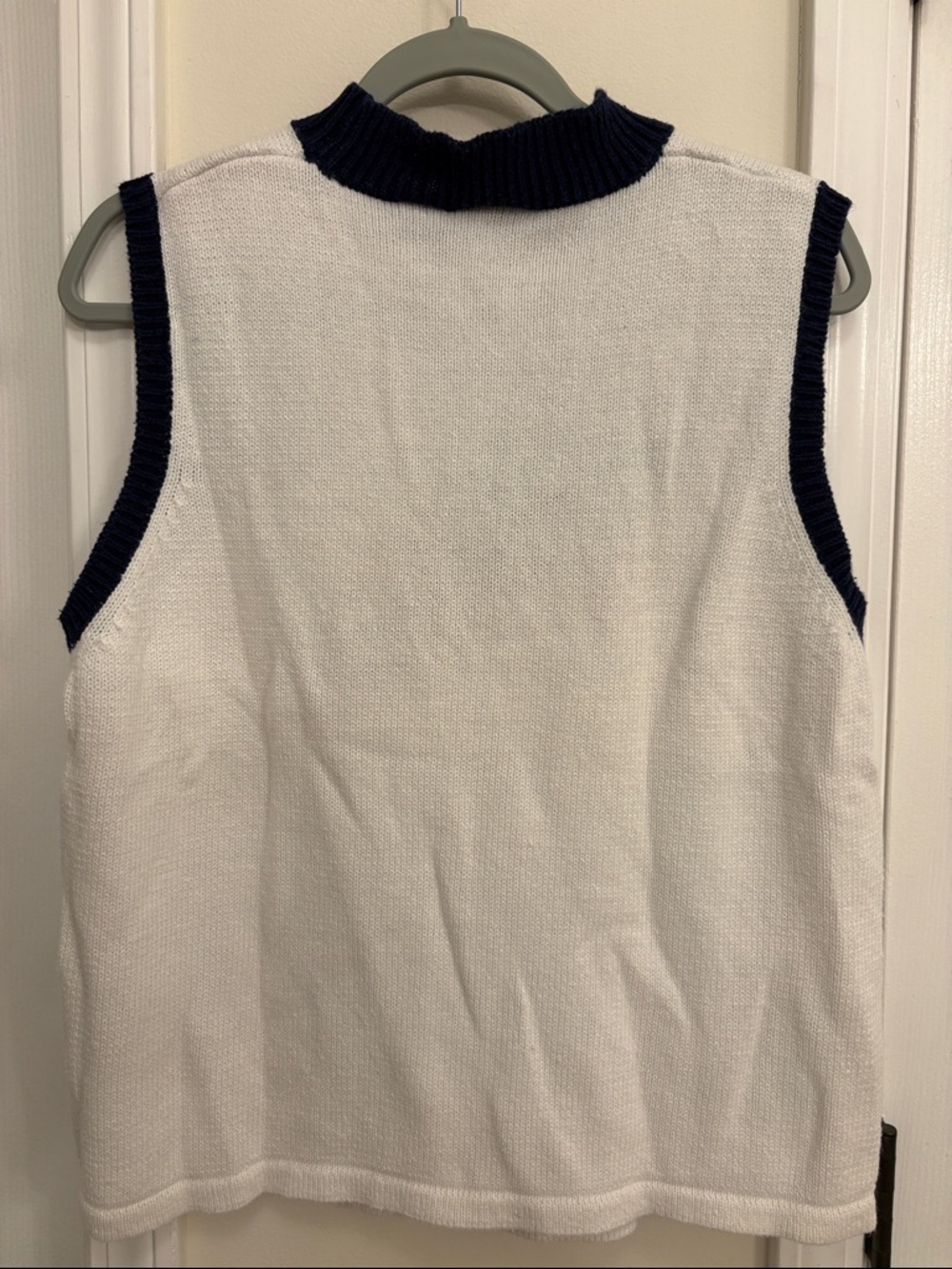 Celebrate 4th of July! White Sleeveless Sweater with Navy Trim & Red Flag Motif - Picture 3 of 5